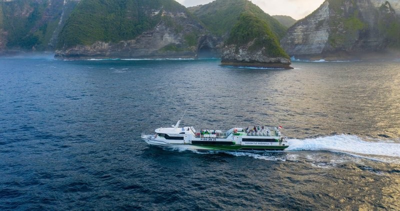 Eka Jaya from Serangan to Nusa Lembongan